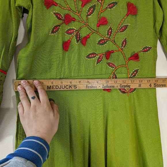 Vintage ethnic Indian embroidered decal bell sleeve maxi dress slit shoulders - Picture 15 of 16